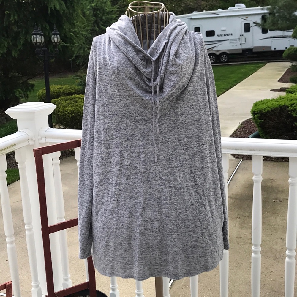 Grey crew neck long sleeve